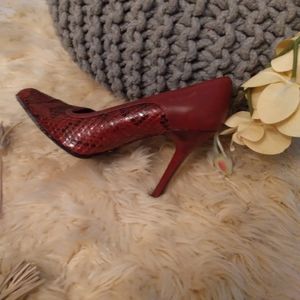 Tods snakeskin pumps